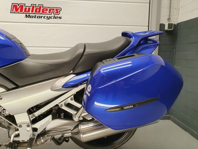 yamaha - fjr-1300