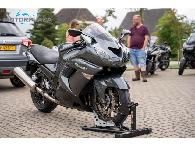 kawasaki - zzr-1400