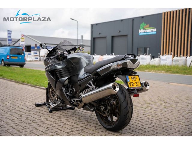kawasaki - zzr-1400