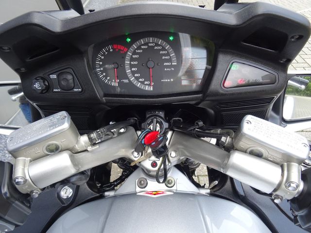 honda - st-1300-pan-european-abs