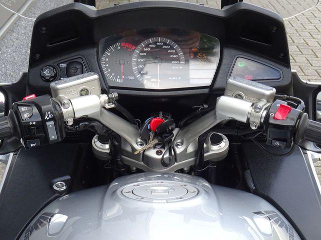 honda - st-1300-pan-european-abs