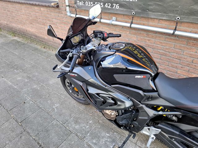 honda - cbr-650-r