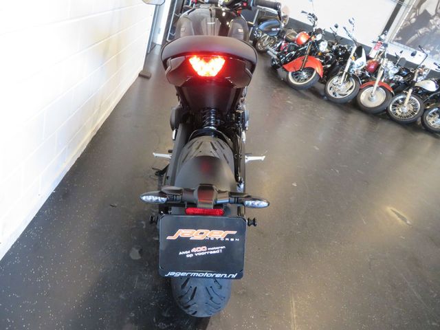 triumph - trident-660