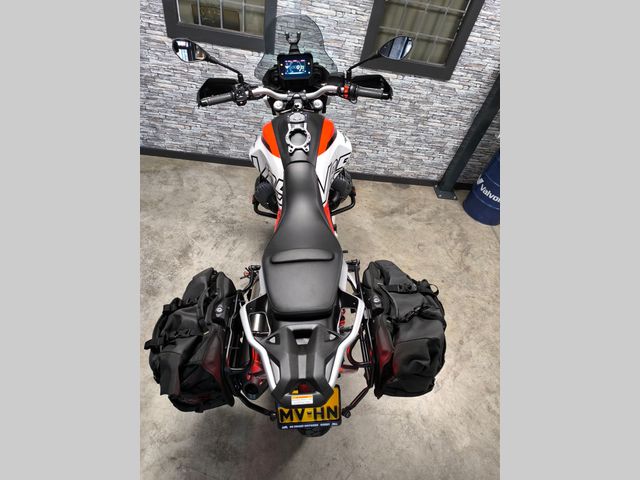 moto-guzzi - v-85-tt