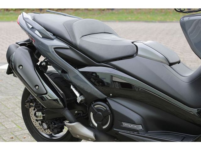 yamaha - tmax-tech-max