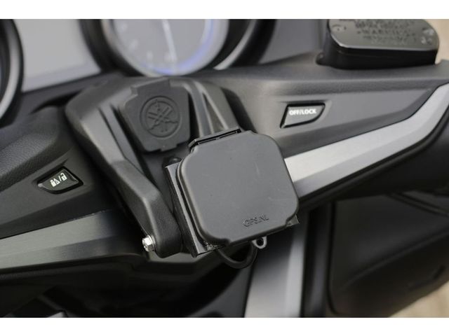 yamaha - tmax-tech-max