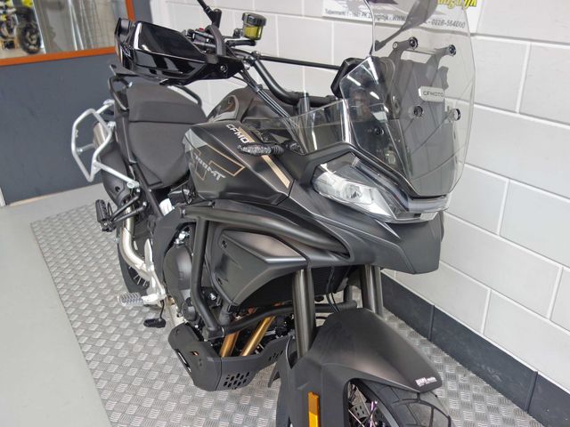 cfmoto - 700-mt-adventure