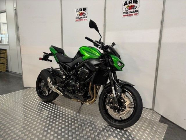 kawasaki - z900