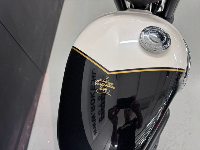 triumph - bonneville-t-120-black