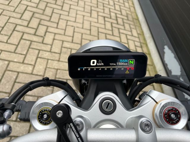 bmw - r-12-nine-t