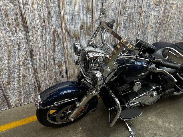 harley-davidson - roadking