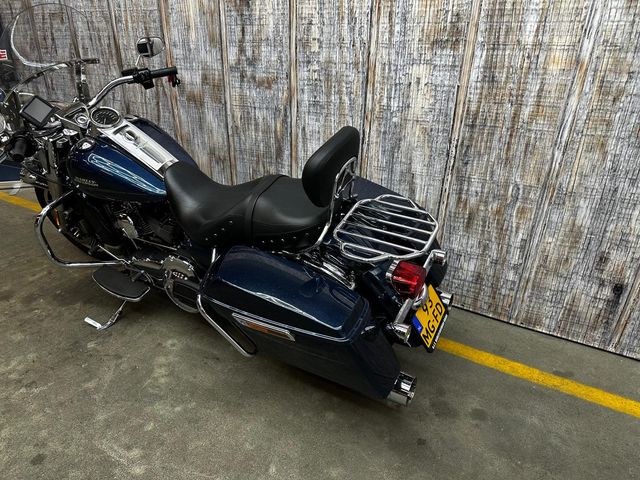 harley-davidson - roadking