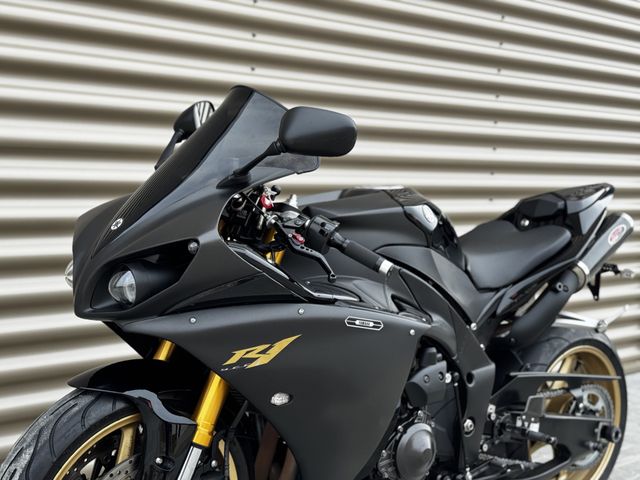 yamaha - yzf-r1