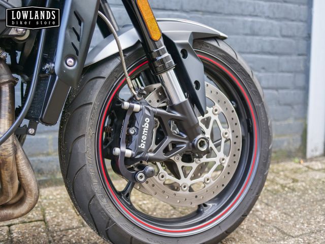 triumph - street-triple-r