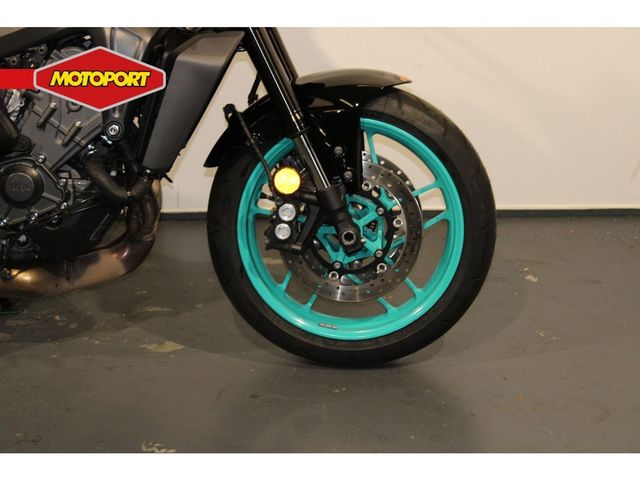 yamaha - mt-09-y-amt