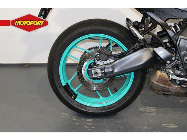 yamaha - mt-09-y-amt