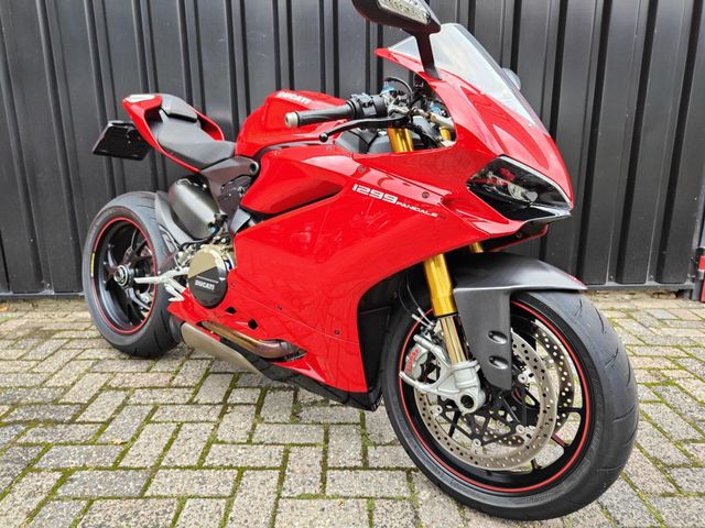ducati - 1299-panigale-s