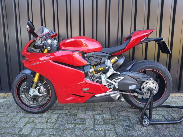 ducati - 1299-panigale-s