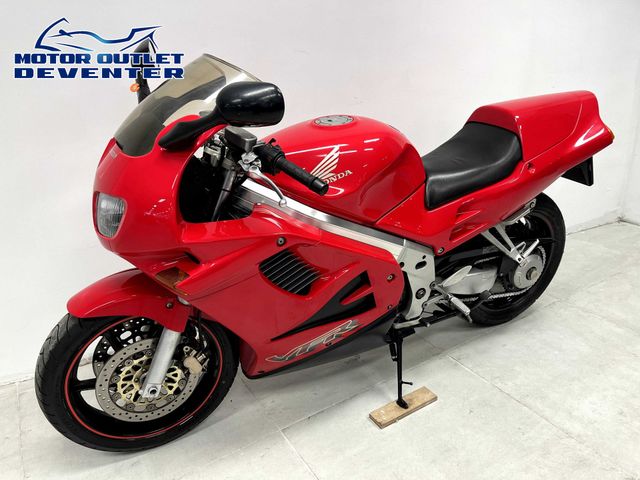 honda - st-1100-pan-european-abs-tcs