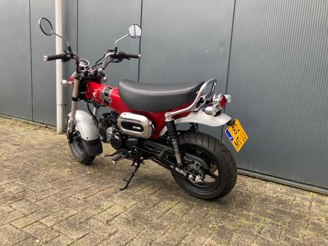 honda - st-125-dax