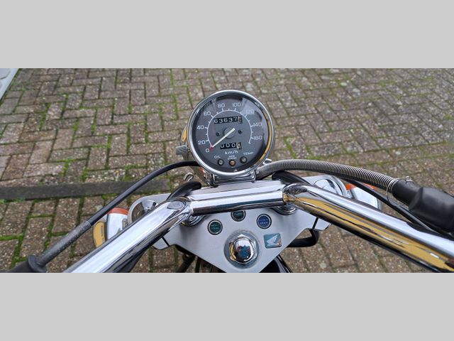 honda - vt-600-c-shadow--vlx-