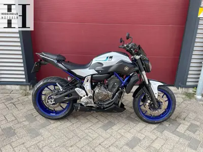 YAMAHA MT 07 – foto 4