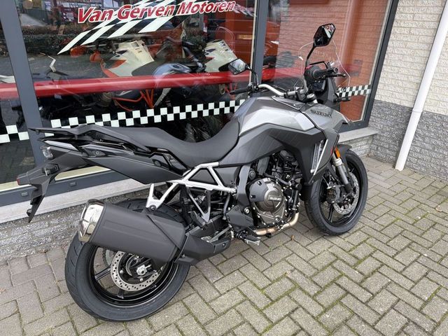 suzuki - v-strom-800