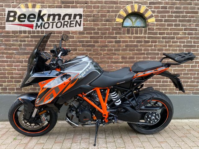 ktm - 1290-super-duke-gt