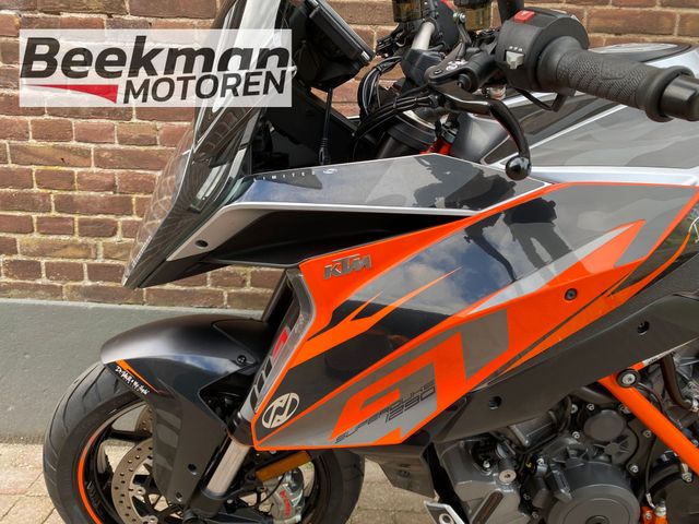 ktm - 1290-super-duke-gt