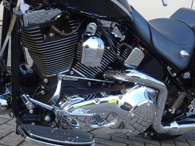 harley-davidson - springer-flsts-softail