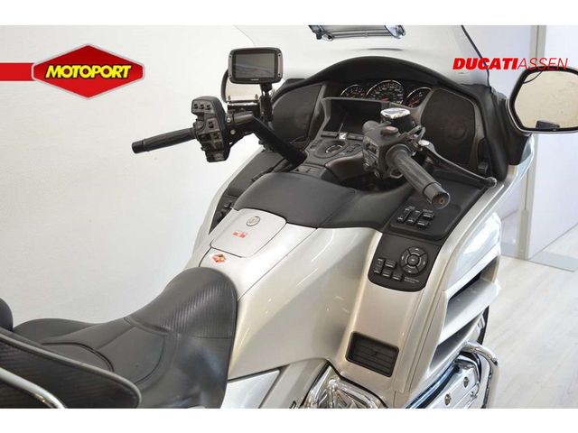 honda - gl-1800-goldwing-abs