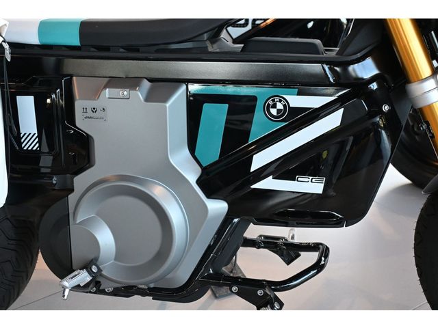bmw - ce-02