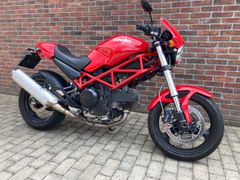 DUCATI MONSTER 695