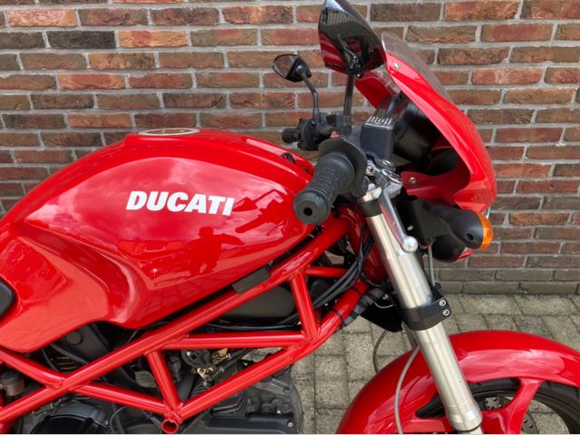 ducati - monster-695
