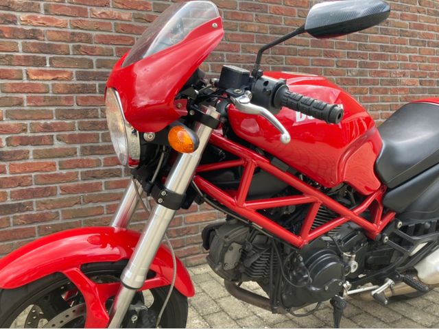 ducati - monster-695