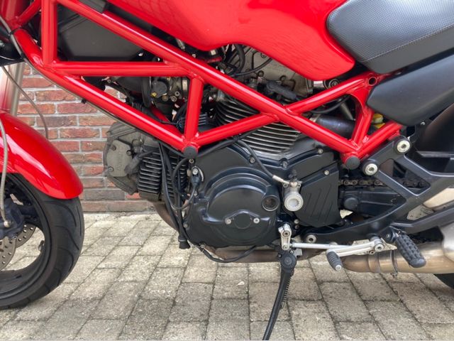 ducati - monster-695