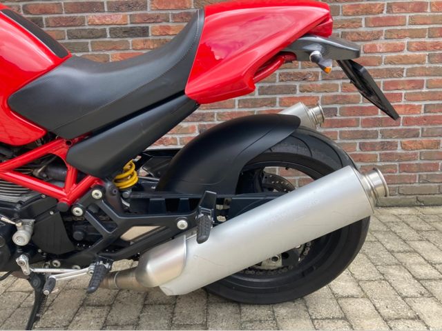 ducati - monster-695