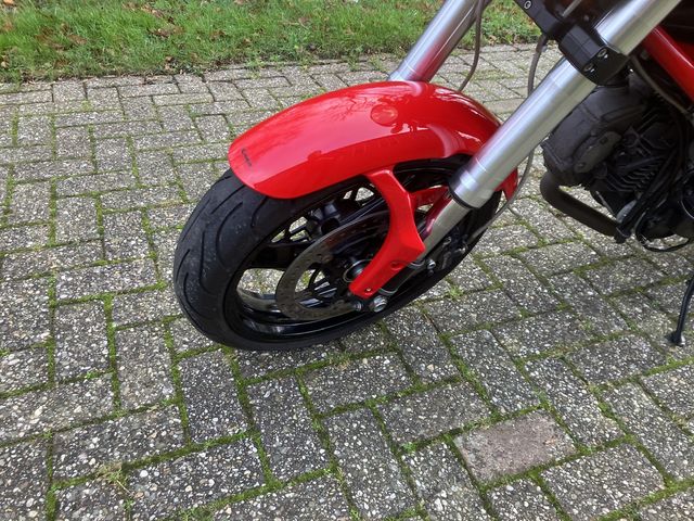 ducati - monster-695