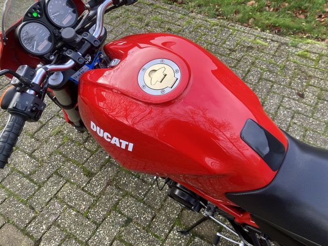 ducati - monster-695
