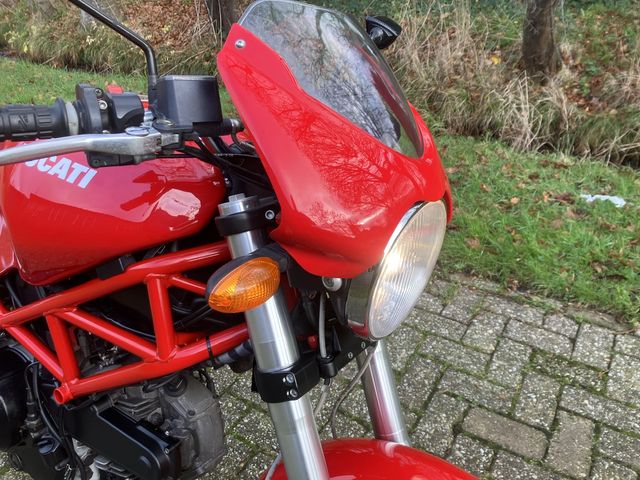 ducati - monster-695