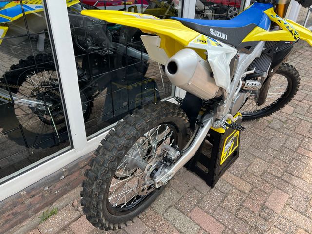 suzuki - rm-z-250