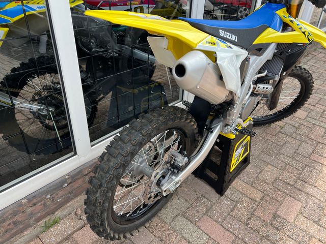 suzuki - rm-z-250