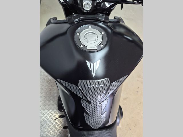 yamaha - mt-09-abs