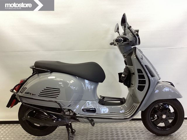 vespa - gts-super-tech-300