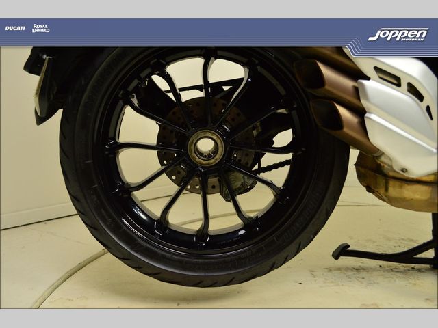 mv-agusta - turismo-veloce-800-rc