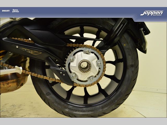 mv-agusta - turismo-veloce-800-rc