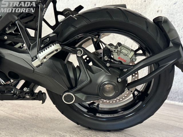 bmw - r-1300-gs-triple-black