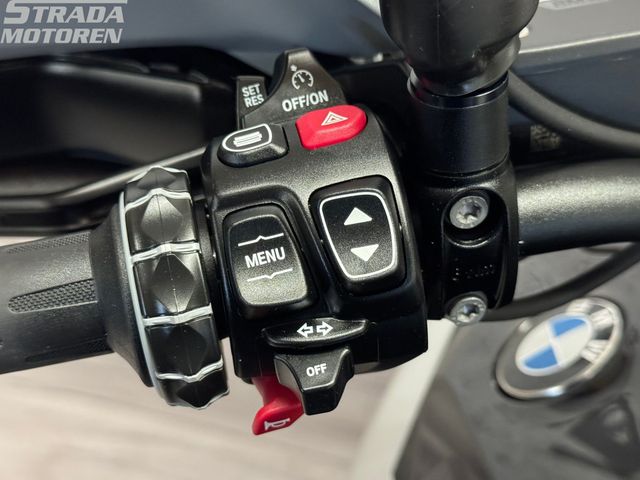 bmw - r-1300-gs-triple-black