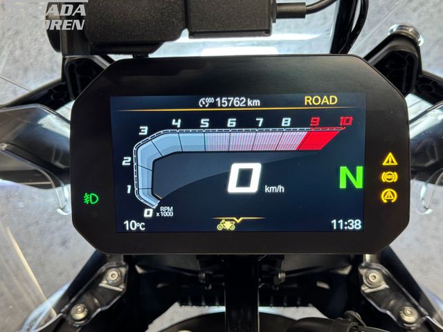 bmw - r-1300-gs-triple-black