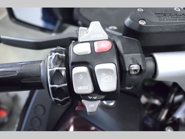 bmw - r-1200-rt-lc